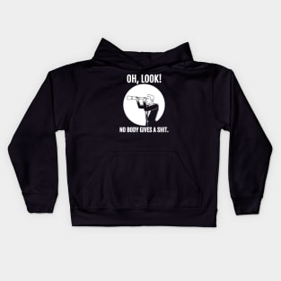 Funny Sarcastic Sayings Oh Look Nobody Gives A Shit - Man with Binoculars Kids Hoodie